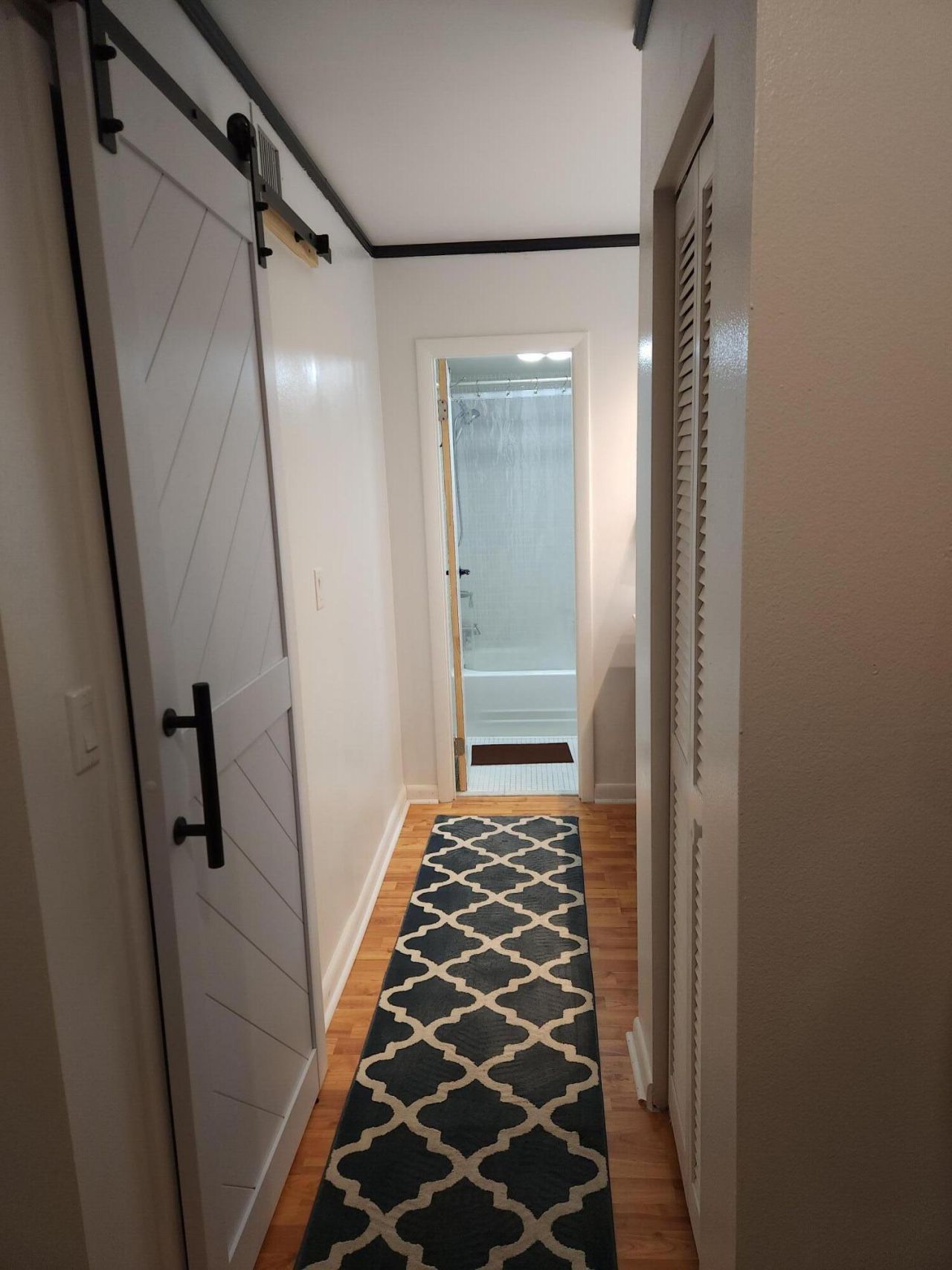 6001 N Falls Circle Drive, Unit 406, Lauderhill, FL 33319 Photo