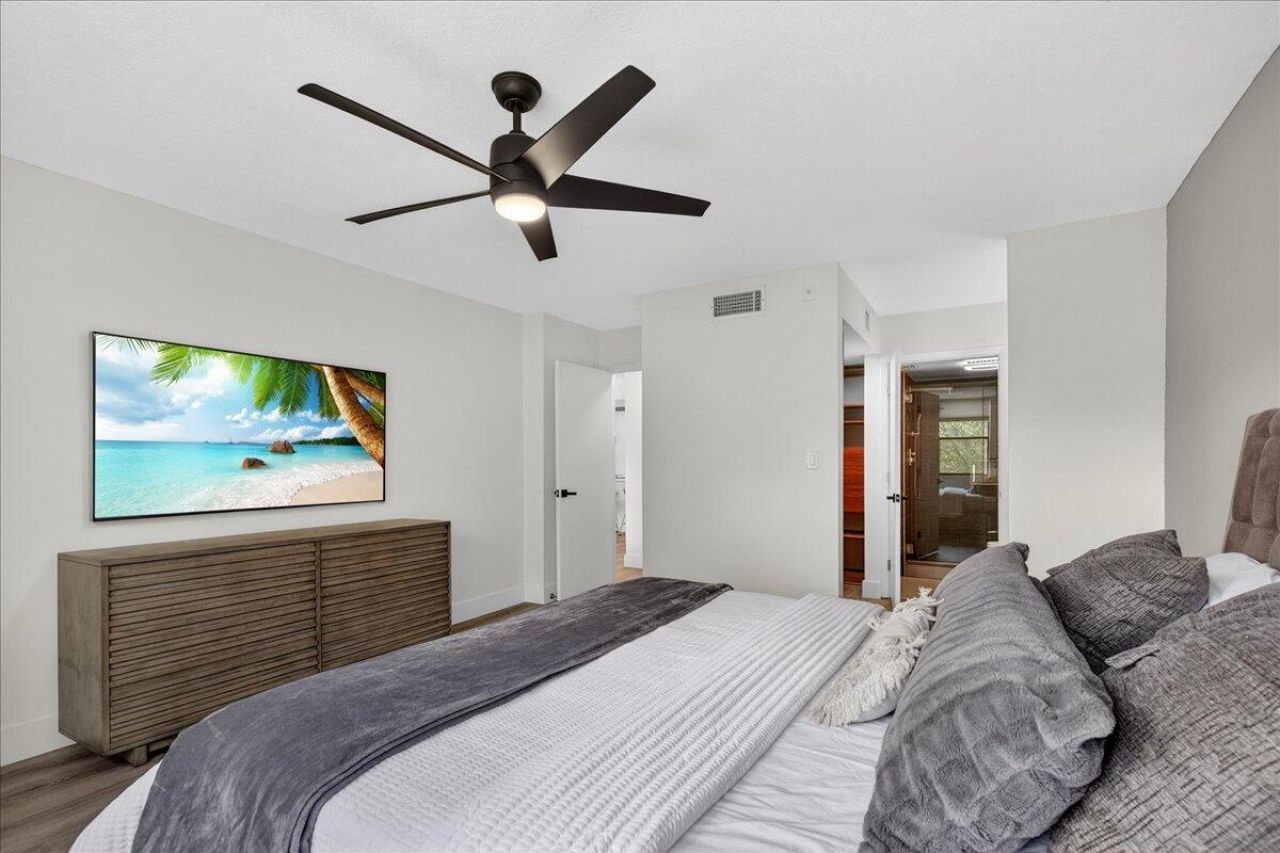 2908 S Carambola Cir S S, Unit 301, Coconut Creek, FL 33066 Photo