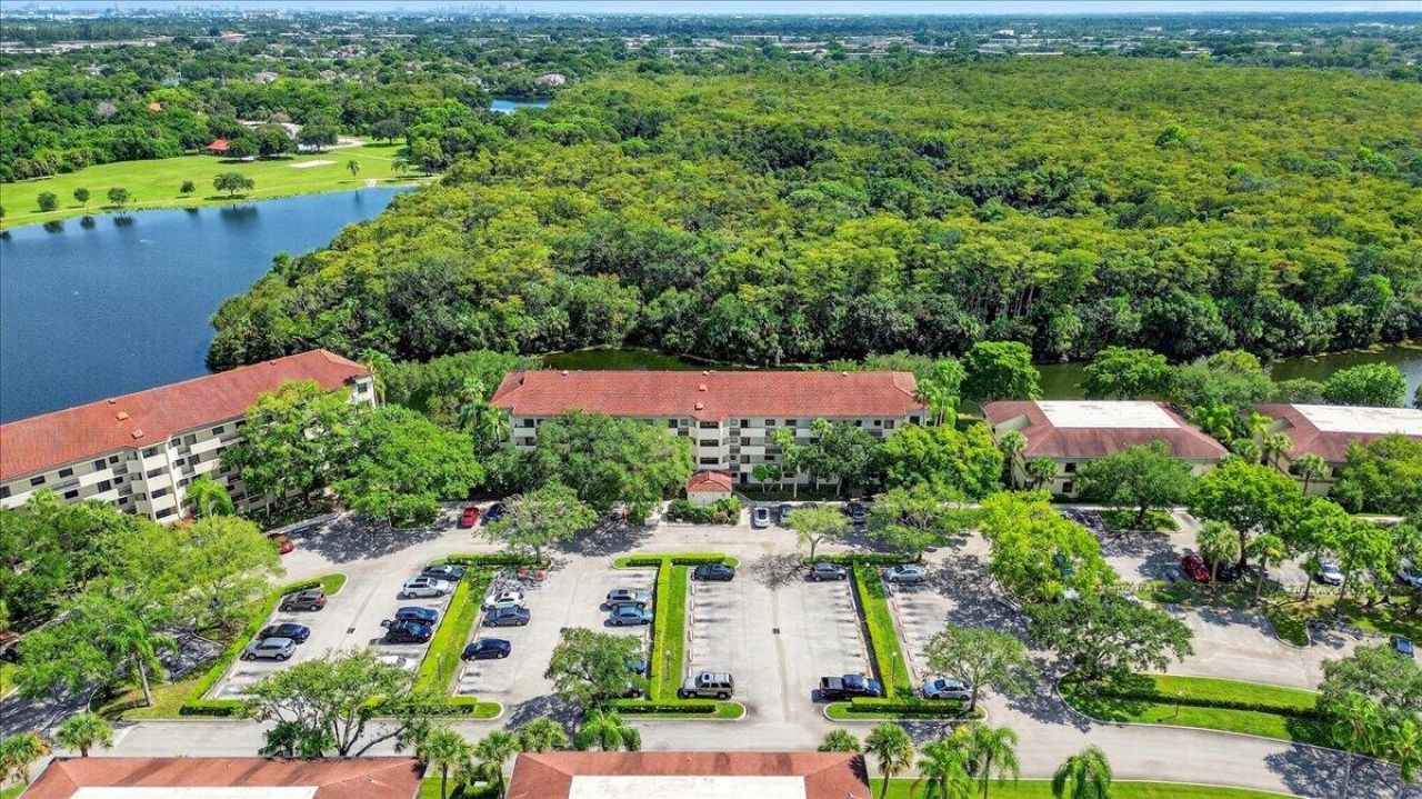 2908 S Carambola Cir S S, Unit 301, Coconut Creek, FL 33066 Photo