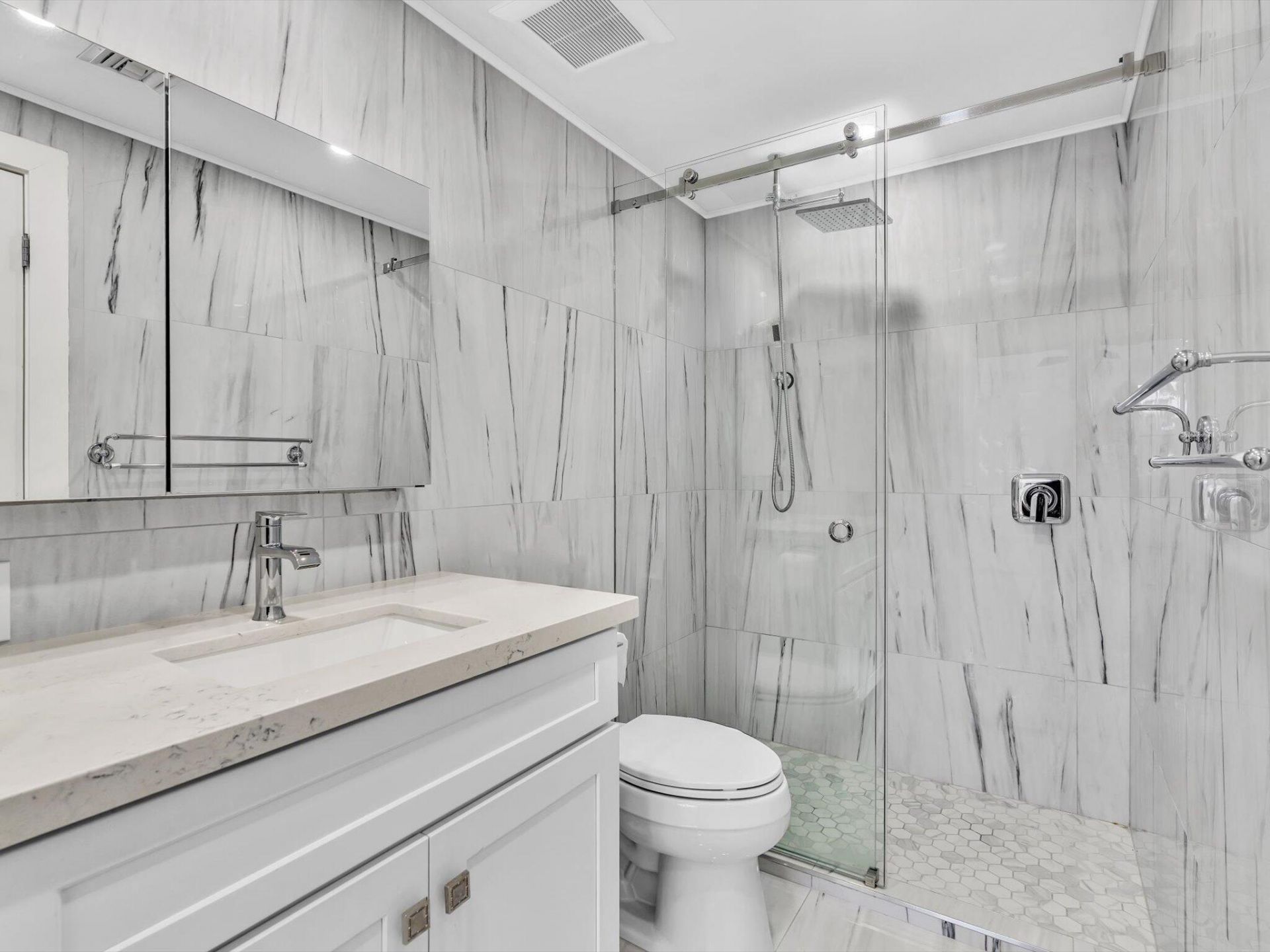 3300 NE 36th Street, Unit 217, Fort Lauderdale, FL 33308 Photo