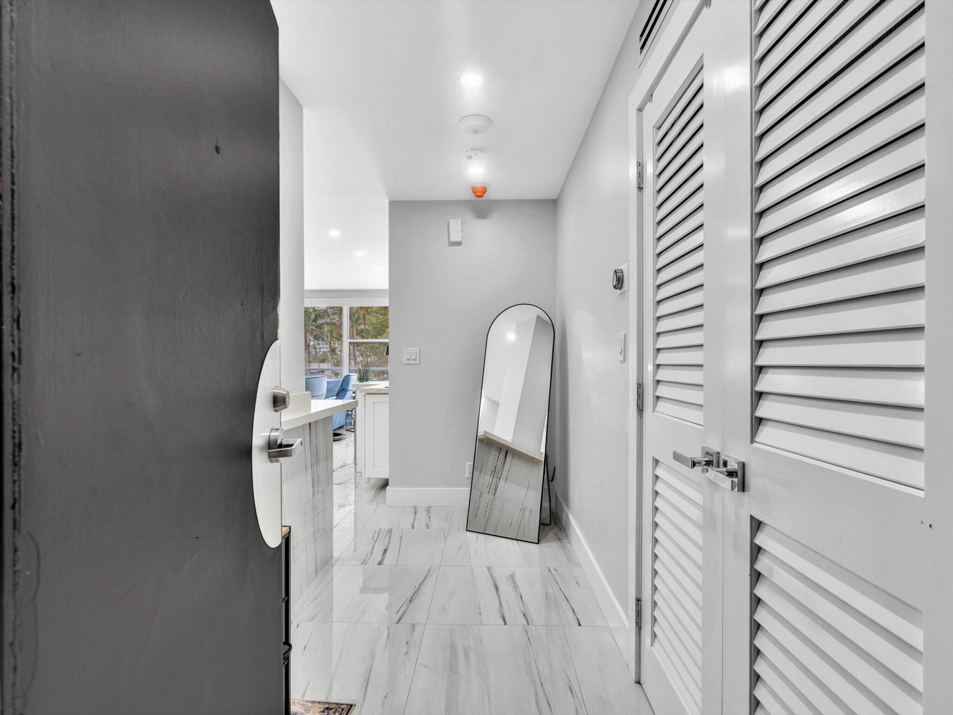 3300 NE 36th Street, Unit 217, Fort Lauderdale, FL 33308 Photo