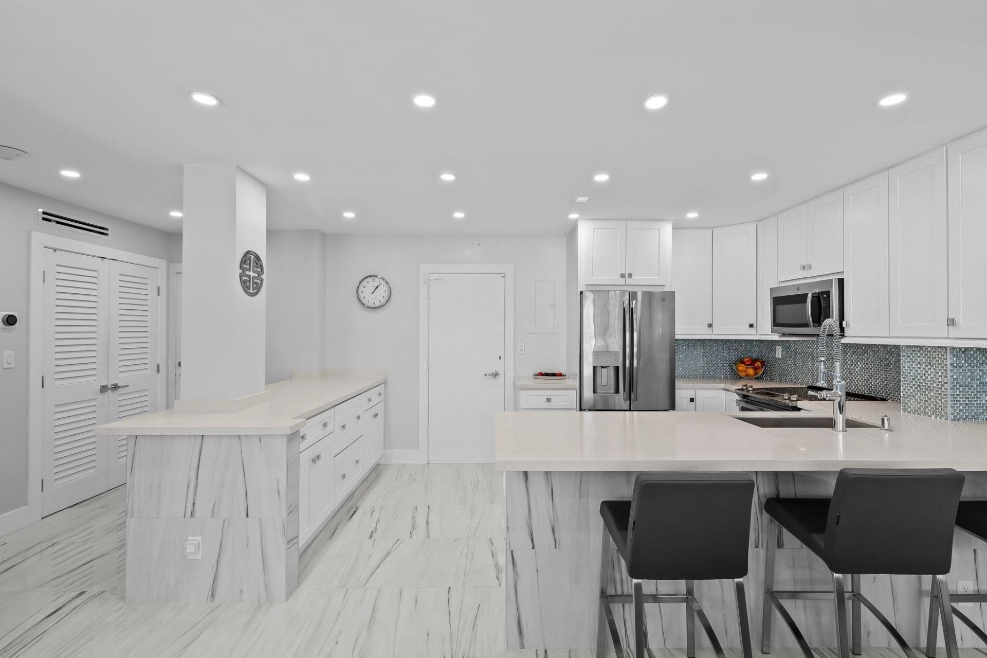 3300 NE 36th Street, Unit 217, Fort Lauderdale, FL 33308 Photo