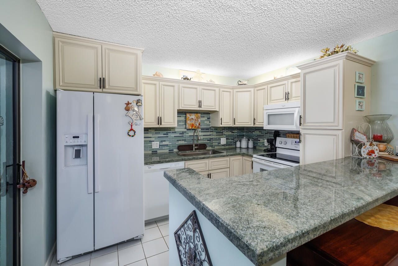 6197 SE Riverboat Drive, Unit 1008, Stuart, FL 34997 Photo