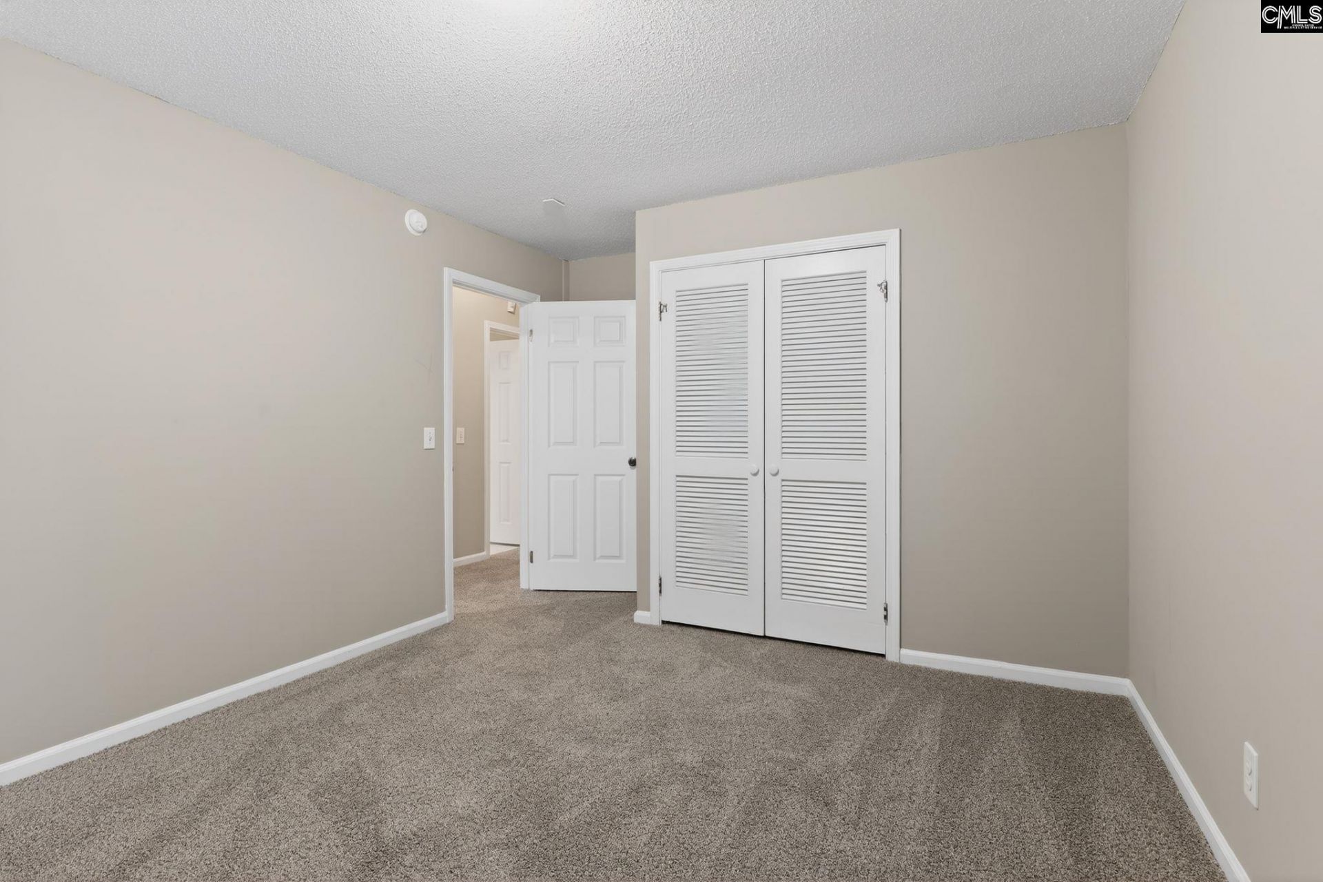 237 Charlwood Road Photo 23