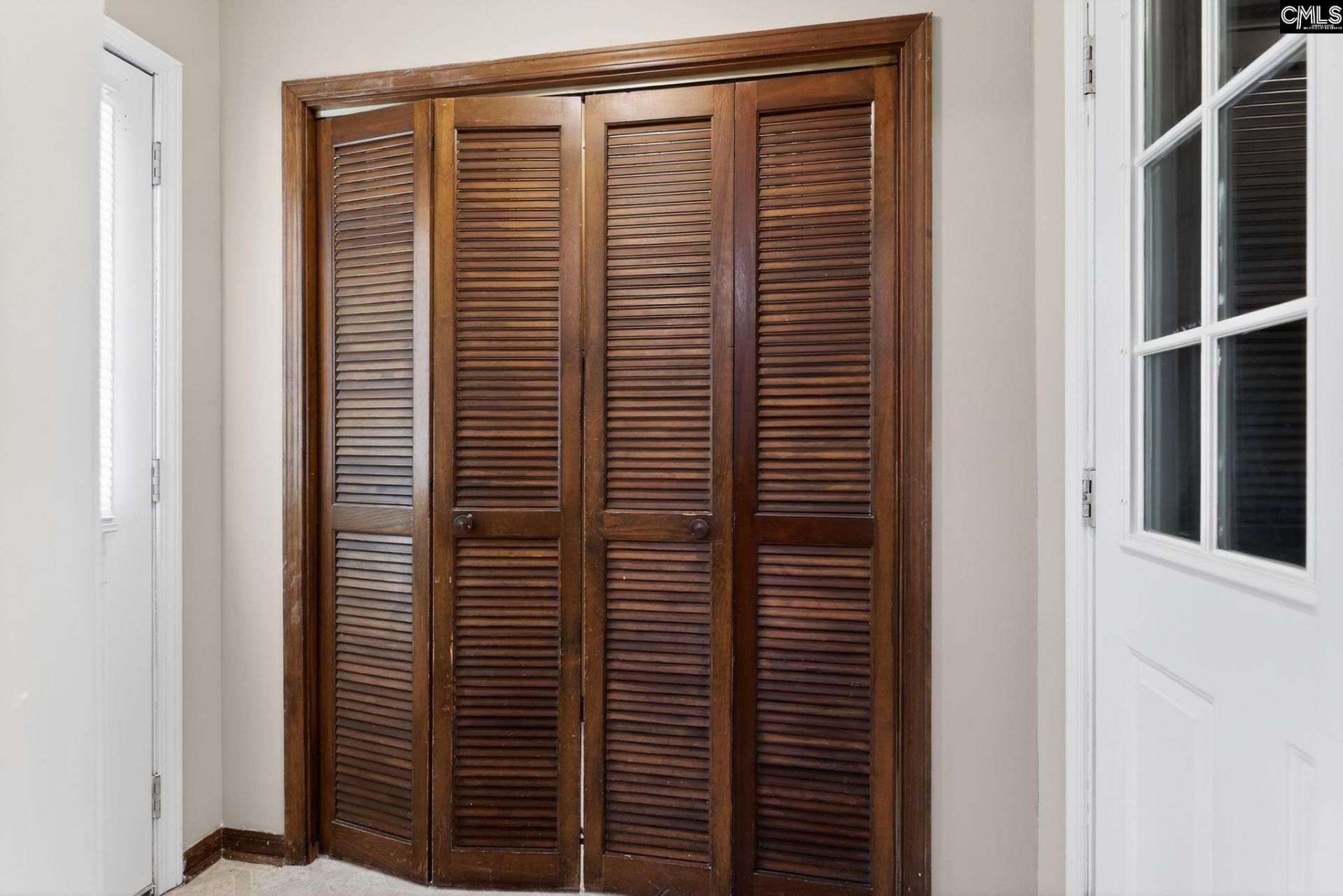 237 Charlwood Road Photo 35