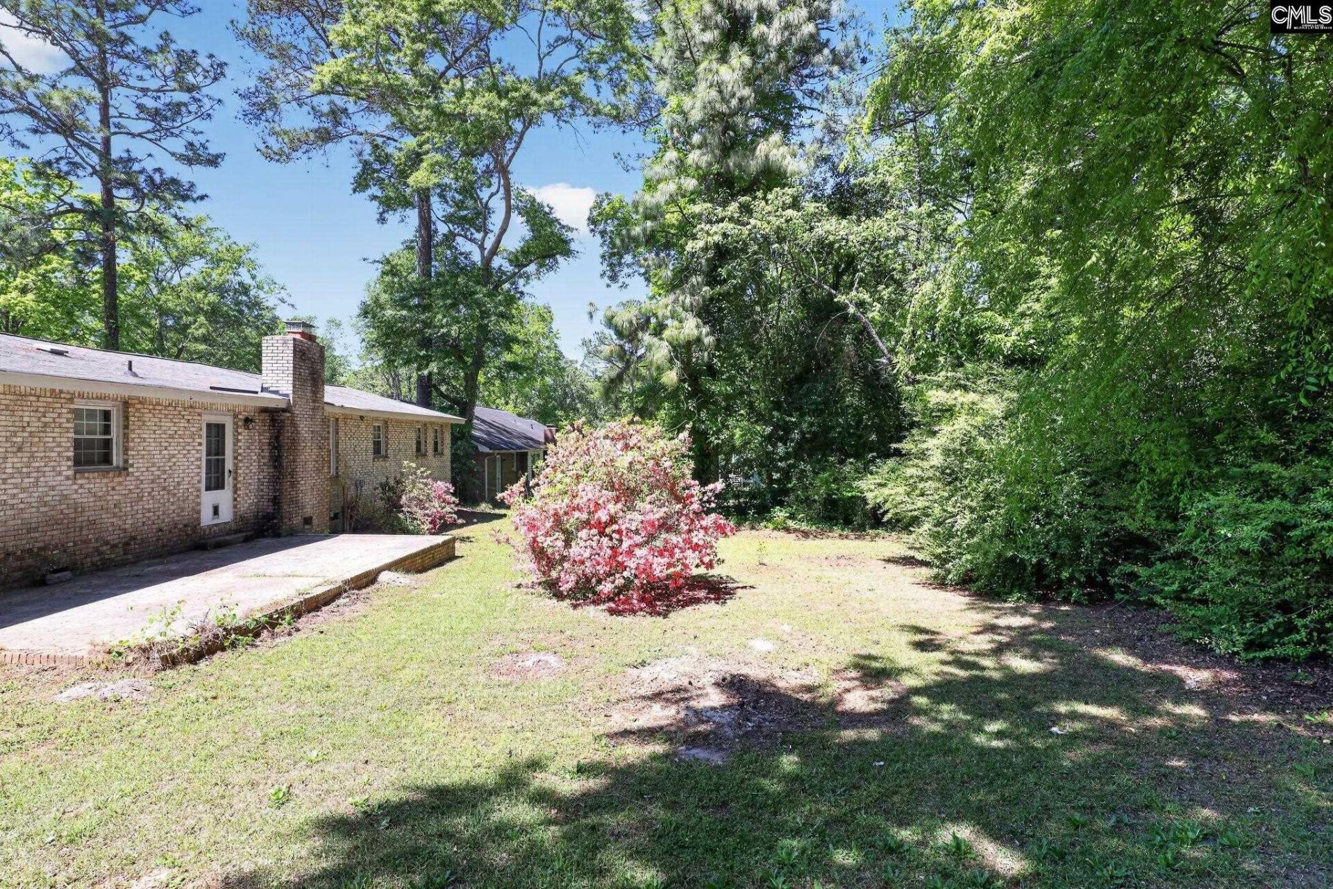 237 Charlwood Road Photo 37