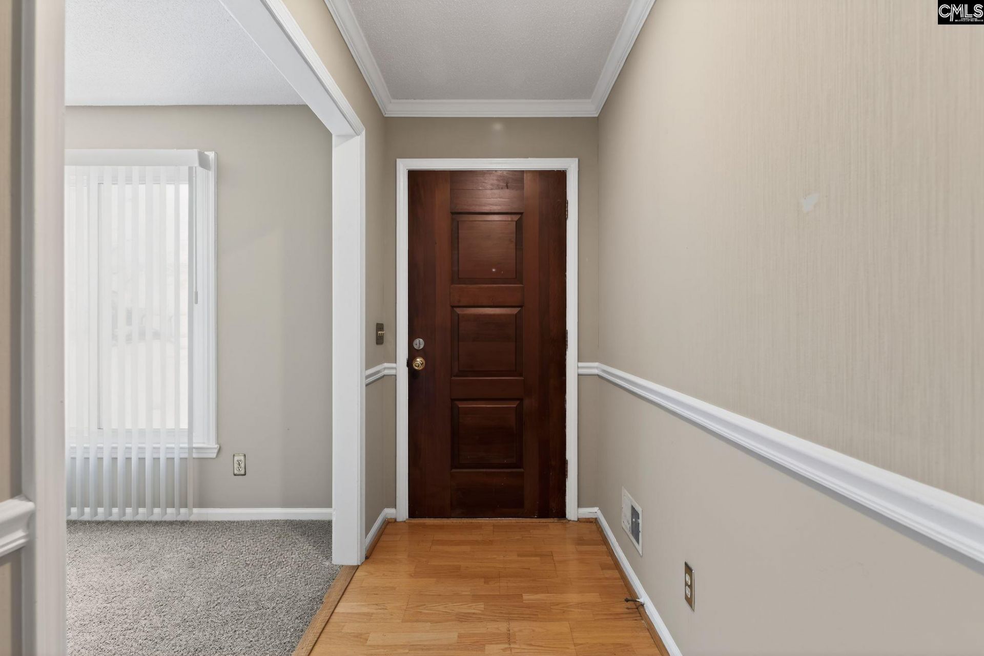 237 Charlwood Road Photo 4