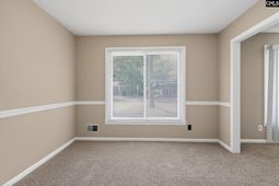 237 Charlwood Road photo 4