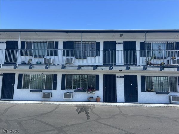 4600 University Center Drive, Unit 235, Las Vegas, NV 89119