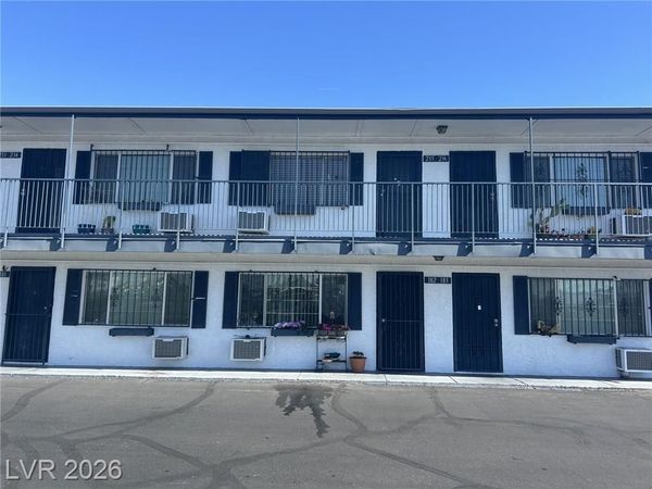 4600 University Center Drive, Unit 235, Las Vegas, NV 89119