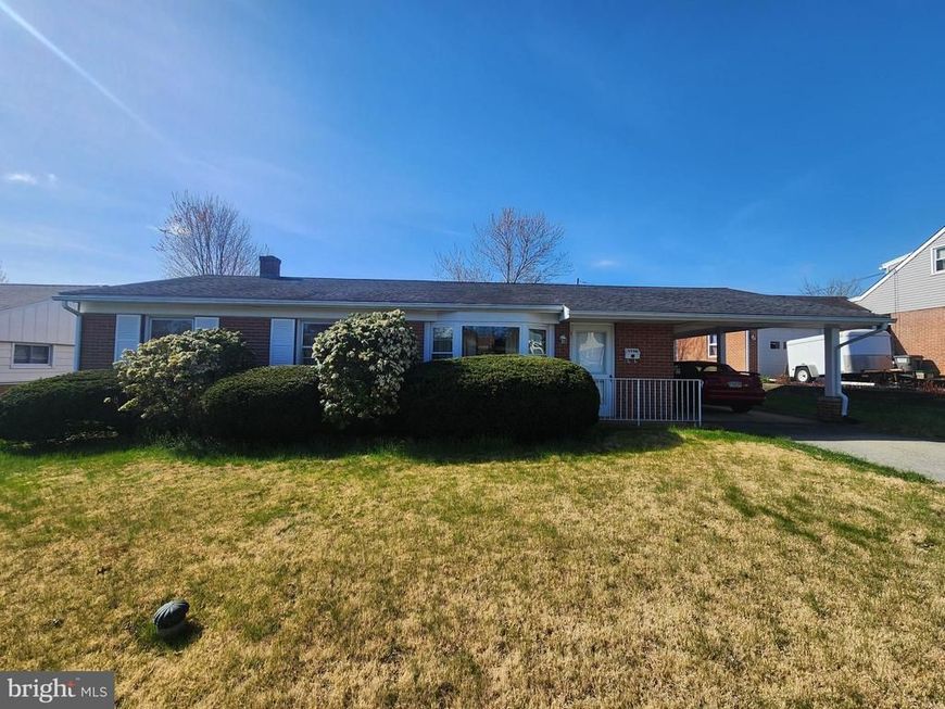 1736 Heritage Avenue, Lancaster, PA 17603 Main Photo
