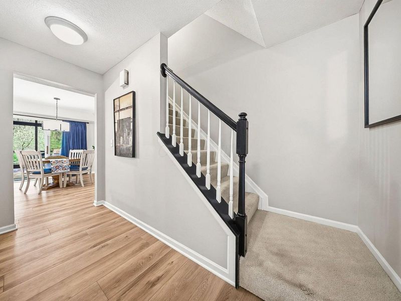 201 Farmwood Place, Columbus, OH 43230 Photo 10