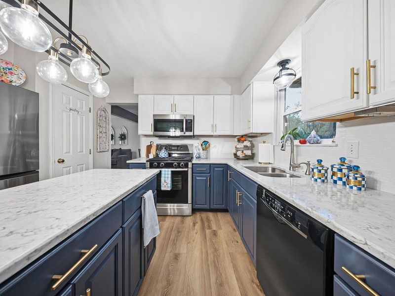 201 Farmwood Place, Columbus, OH 43230 Photo 21