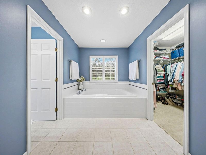 201 Farmwood Place, Columbus, OH 43230 Photo 35