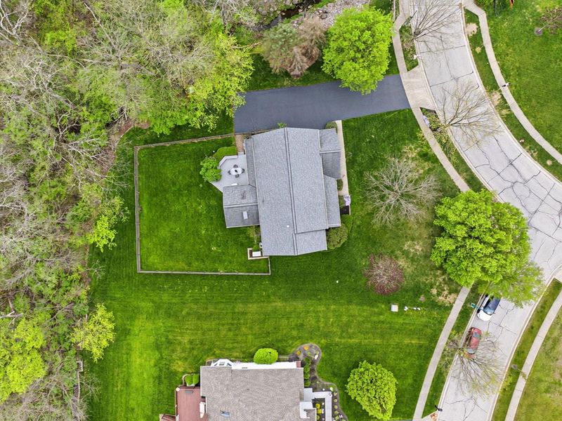 201 Farmwood Place, Columbus, OH 43230 Photo 6