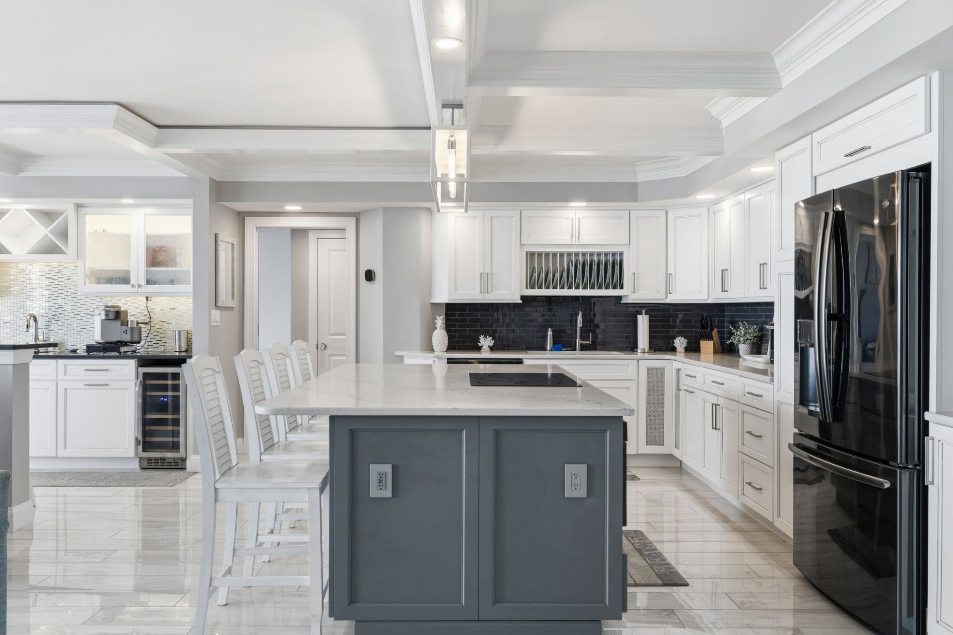 9650 Shore Dr. Photo 8