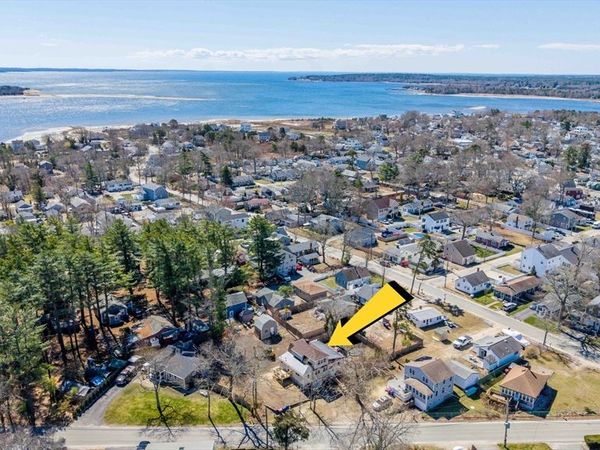 5 Pilgrim Ave, Wareham, MA 02571