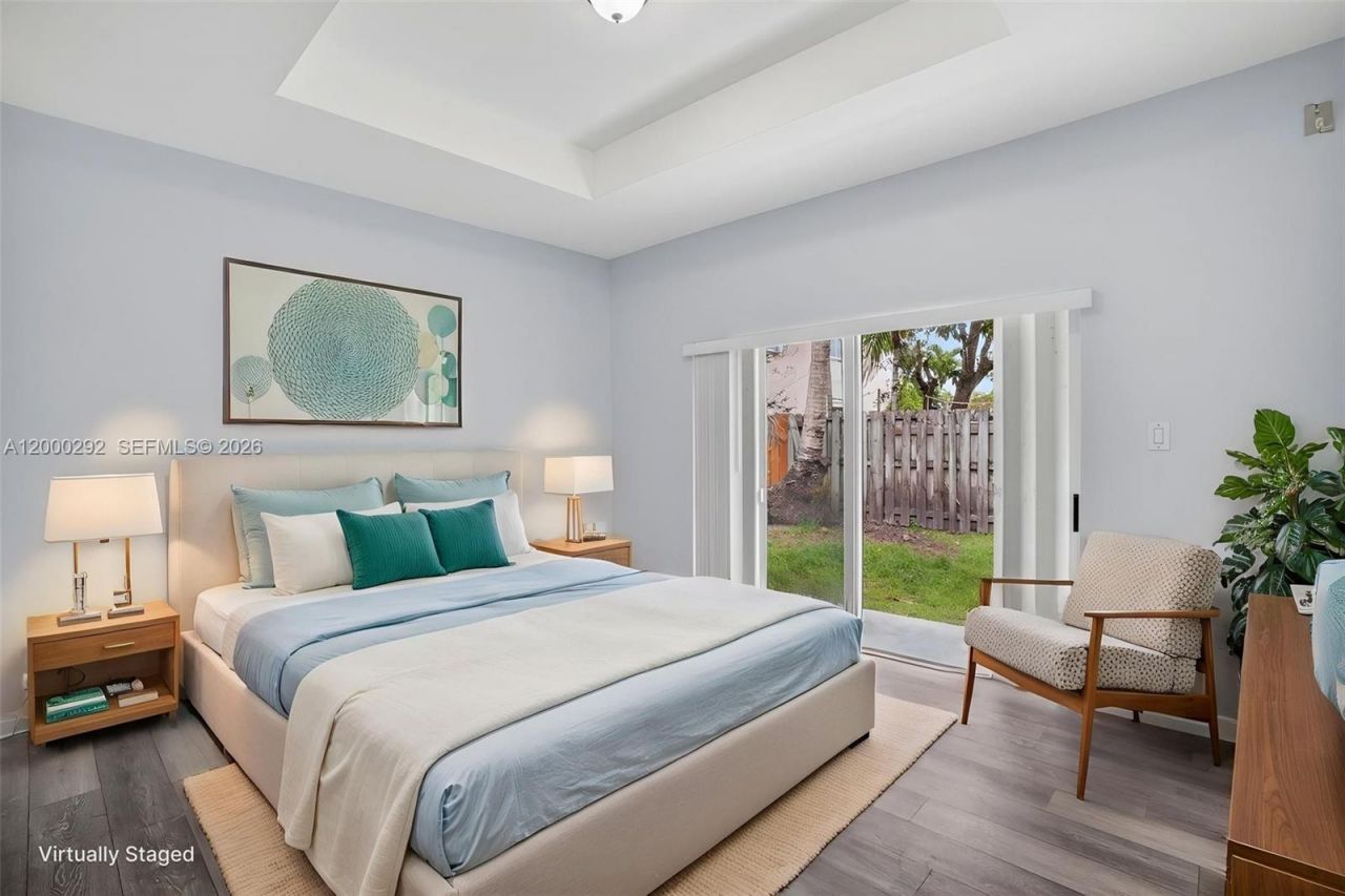 15521 SW 151st Ter, Miami, FL 33196 Photo