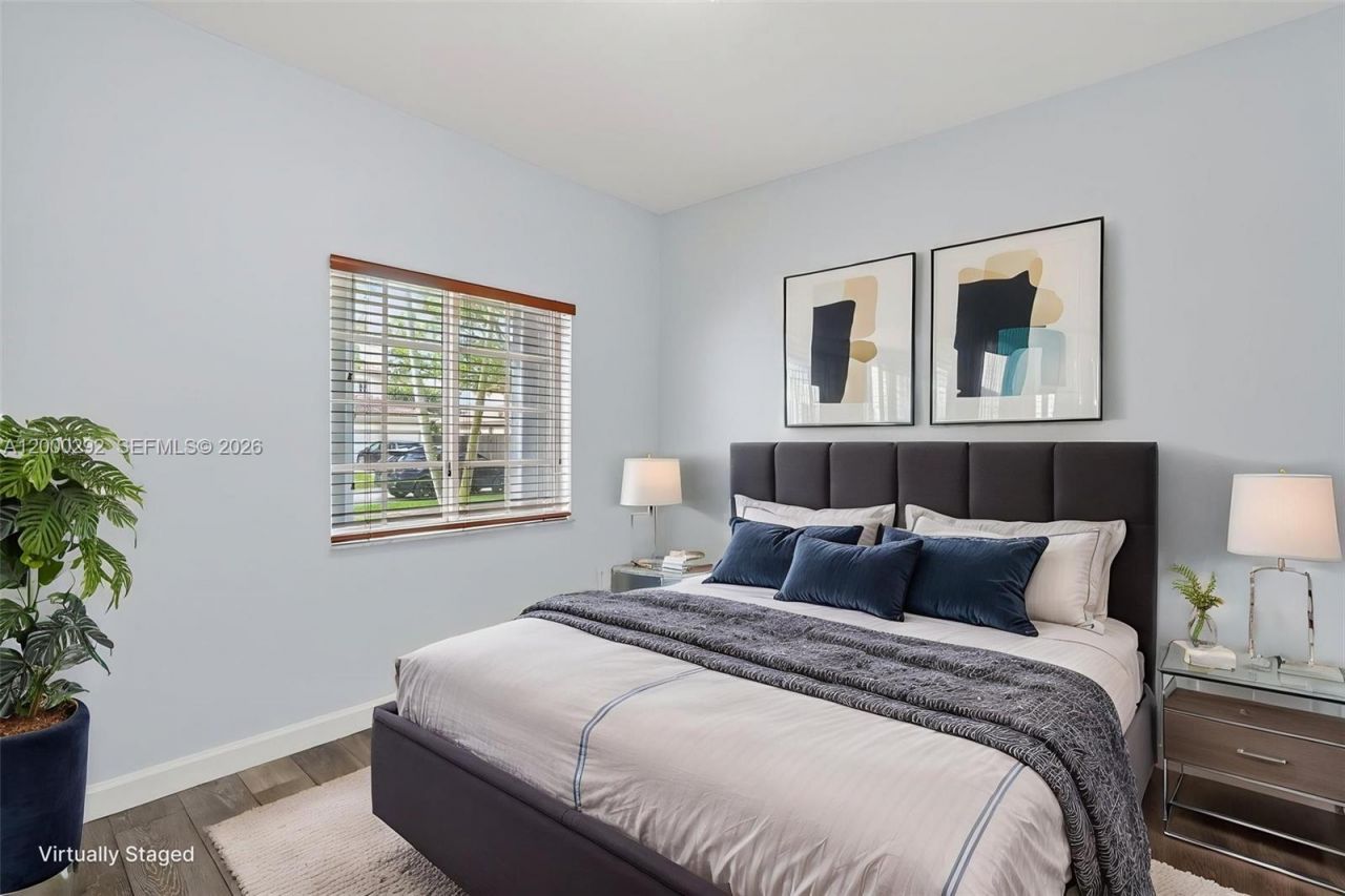 15521 SW 151st Ter, Miami, FL 33196 Photo