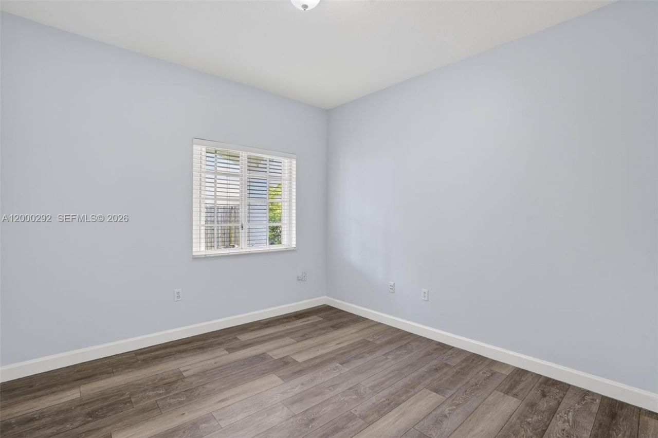 15521 SW 151st Ter, Miami, FL 33196 Photo