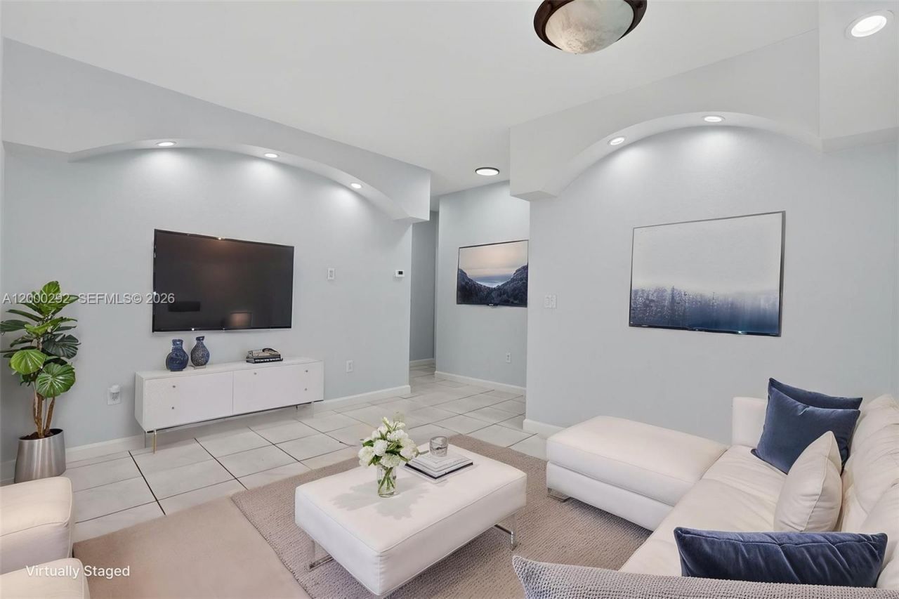 15521 SW 151st Ter, Miami, FL 33196 Photo