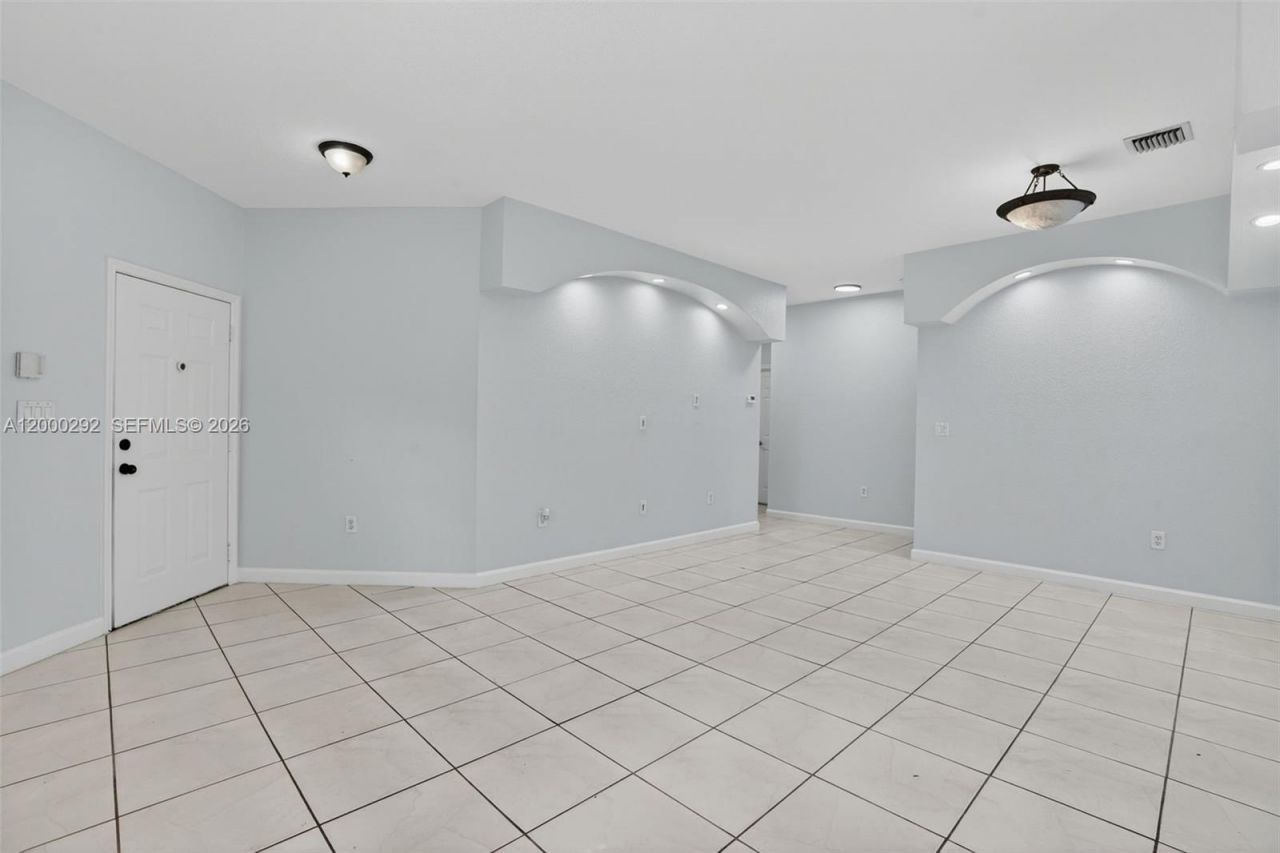 15521 SW 151st Ter, Miami, FL 33196 Photo