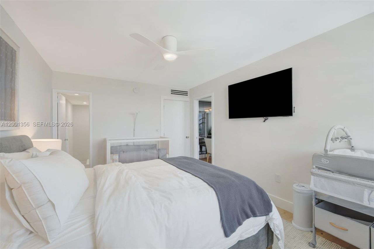 9511 Collins Ave, Unit 1210, Surfside, FL 33154 Photo