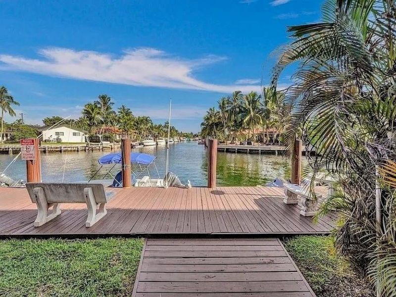 2430 NE 135th St, Unit 300, North Miami, FL 33181 Photo