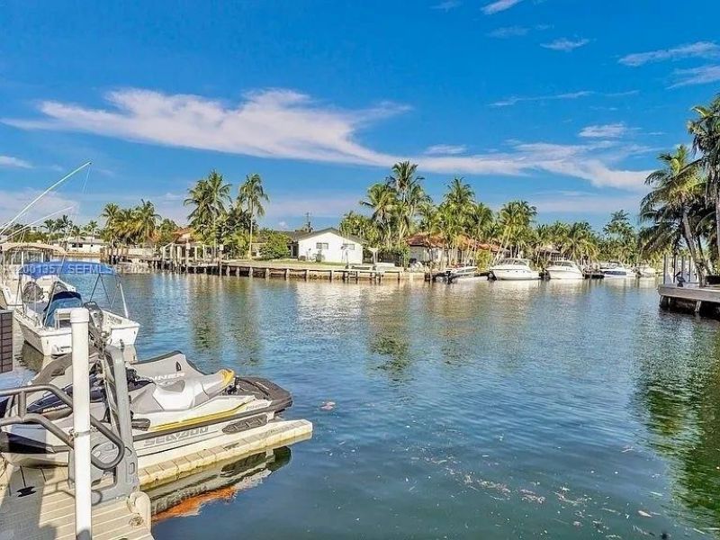 2430 NE 135th St, Unit 300, North Miami, FL 33181 Photo