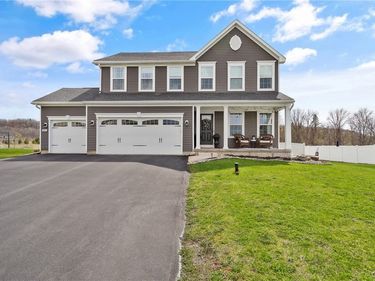 8815 Quarter Horse , Chittenango, NY 13037