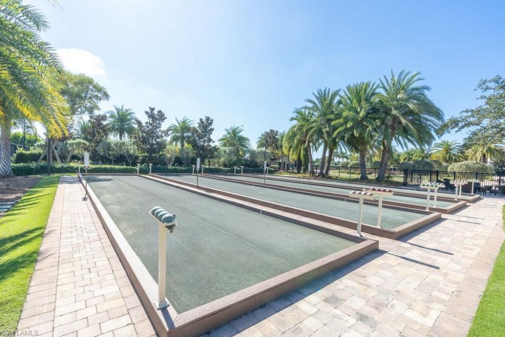 16382 Viansa Way, Unit 201, Naples, FL 34110 Photo