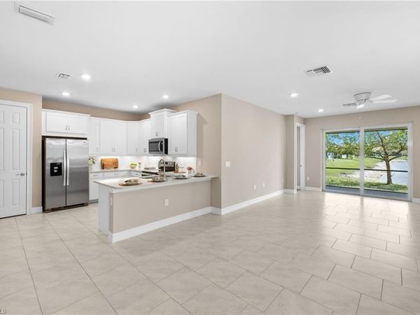 1052 Tranquil Brook DR, NAPLES, FL 34114