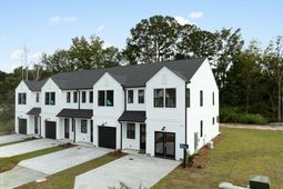 5096 Buggs Lane photo 4