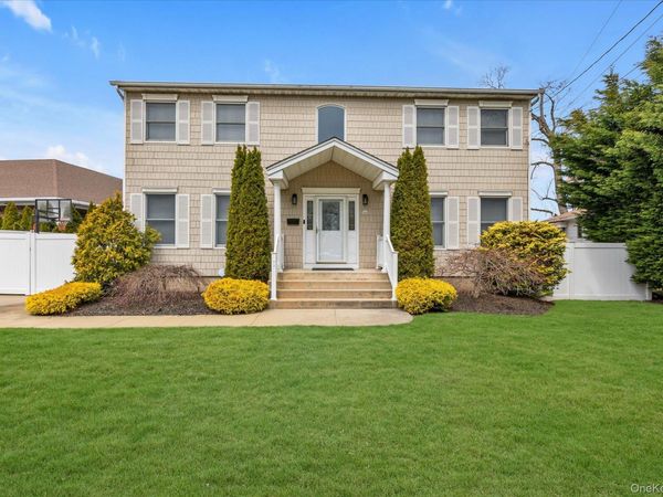 3249 Woodward Avenue, Wantagh, NY 11793