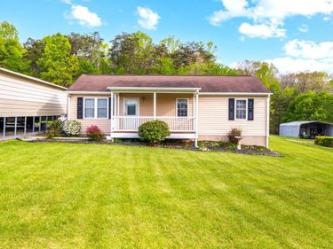 744 Russell Woods Drive, Lynchburg, VA 24502