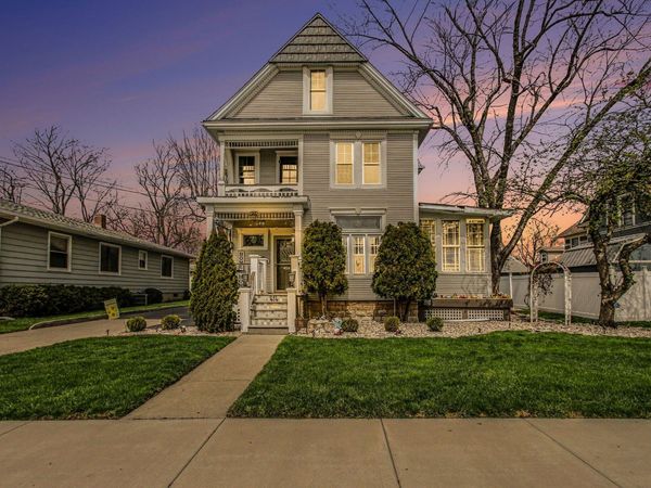 414 E Clark Street , Crown Point, IN 46307