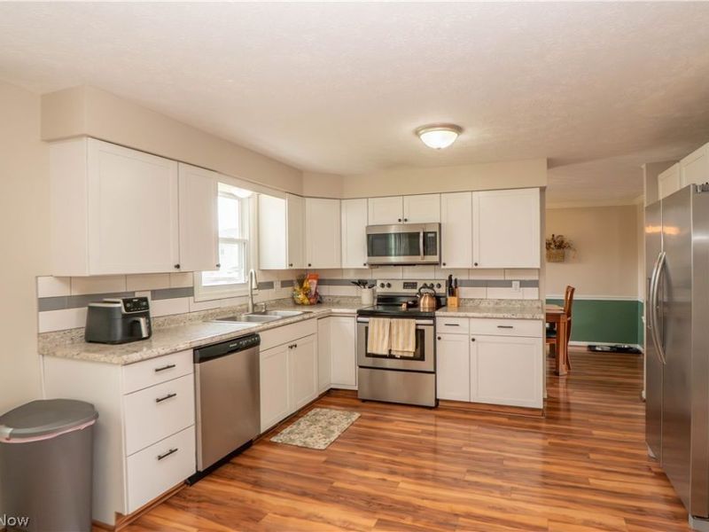 8028 Woodrush Drive NW, North Canton, OH 44720 Photo 11