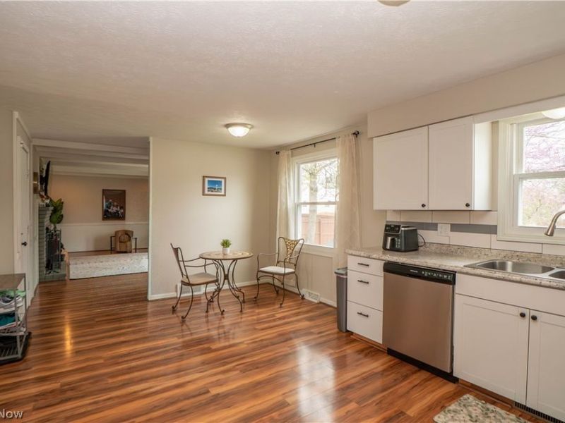 8028 Woodrush Drive NW, North Canton, OH 44720 Photo 14