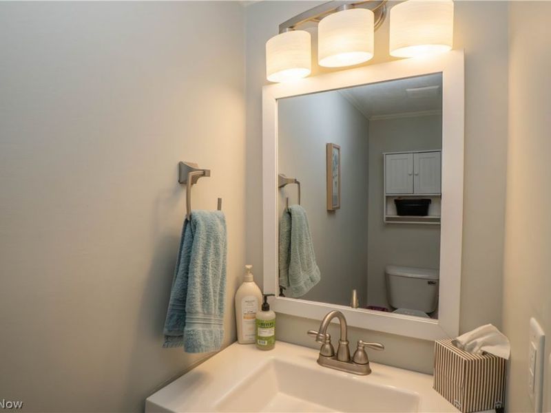 8028 Woodrush Drive NW, North Canton, OH 44720 Photo 19