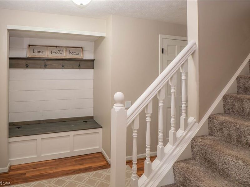 8028 Woodrush Drive NW, North Canton, OH 44720 Photo 3