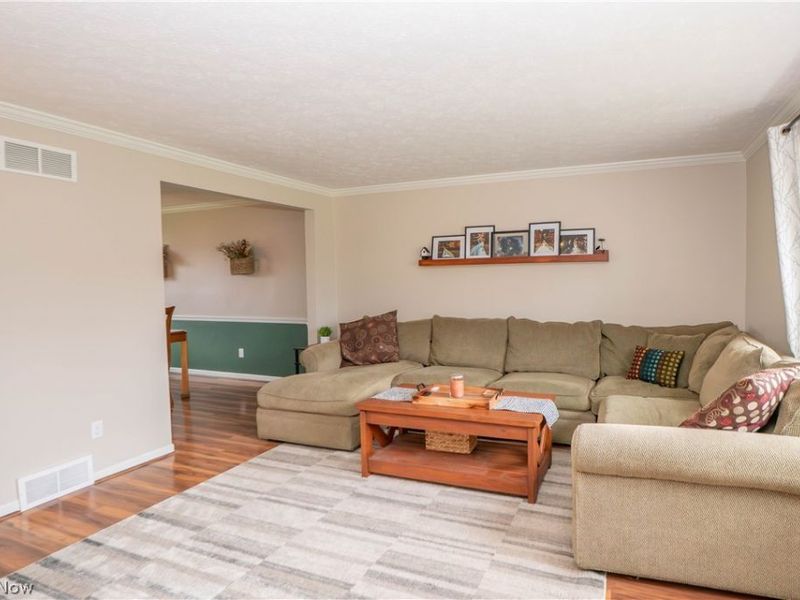 8028 Woodrush Drive NW, North Canton, OH 44720 Photo 7