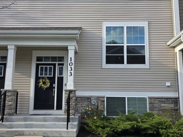 1033 Atterberg Road, South Elgin, IL 60177