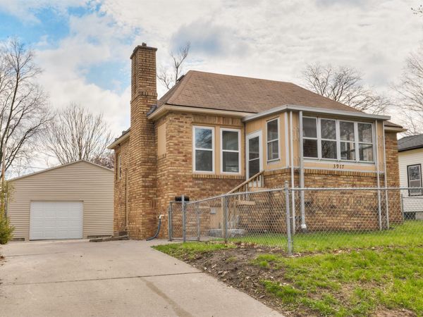 3917 8th Street, Des Moines, IA 50313