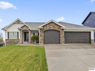 8213 N 162 Street , Bennington, NE 68007