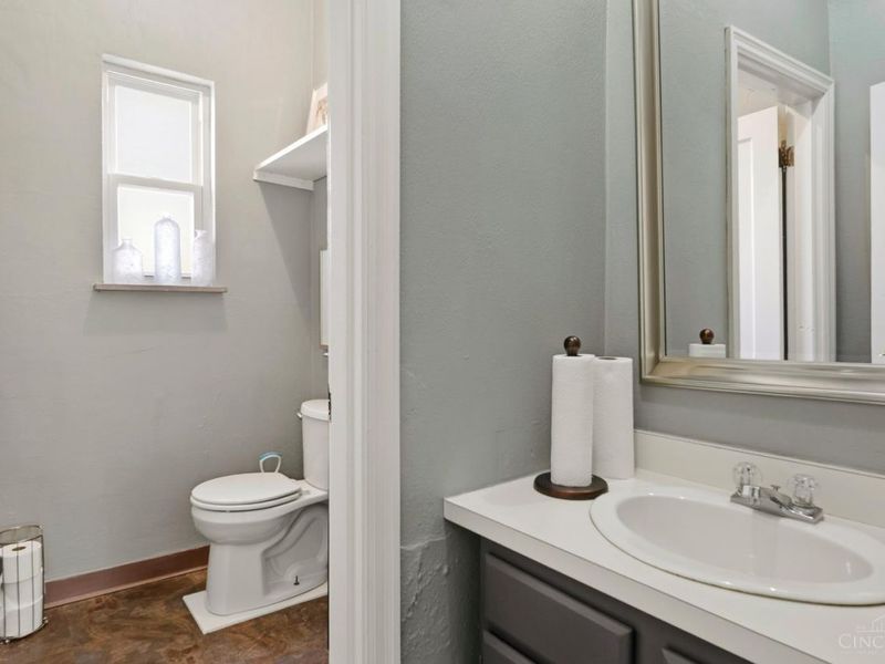 6811 Grace Avenue, Cincinnati, OH 45227 Photo 32