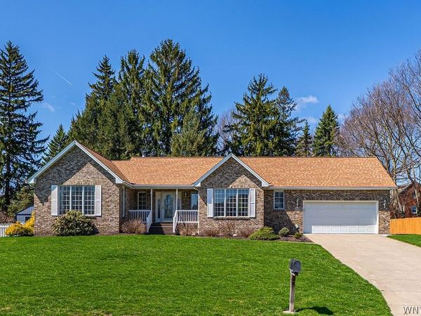 5532 Twilight Lane, Lockport, NY 14094