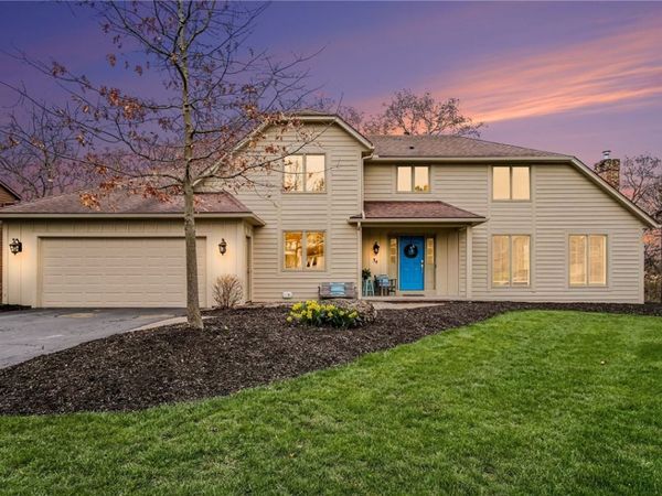 34 Framingham Ln, Pittsford, NY 14534