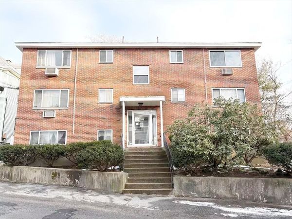 6 Norumbega Terrace, Unit 12, Waltham, MA 02453