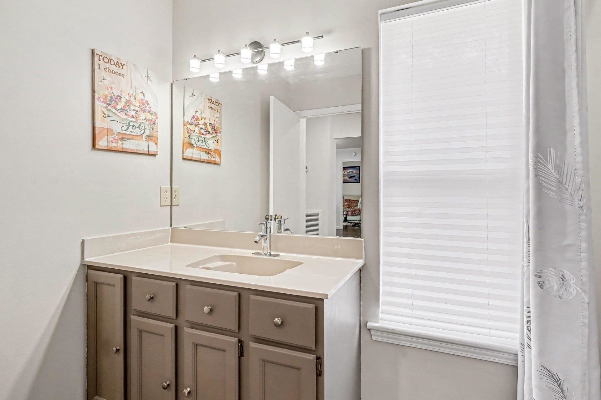 103 Hickory Dr. Photo 20