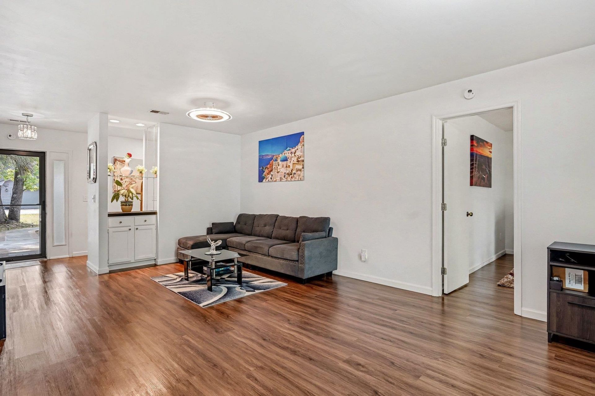 103 Hickory Dr. Photo 5